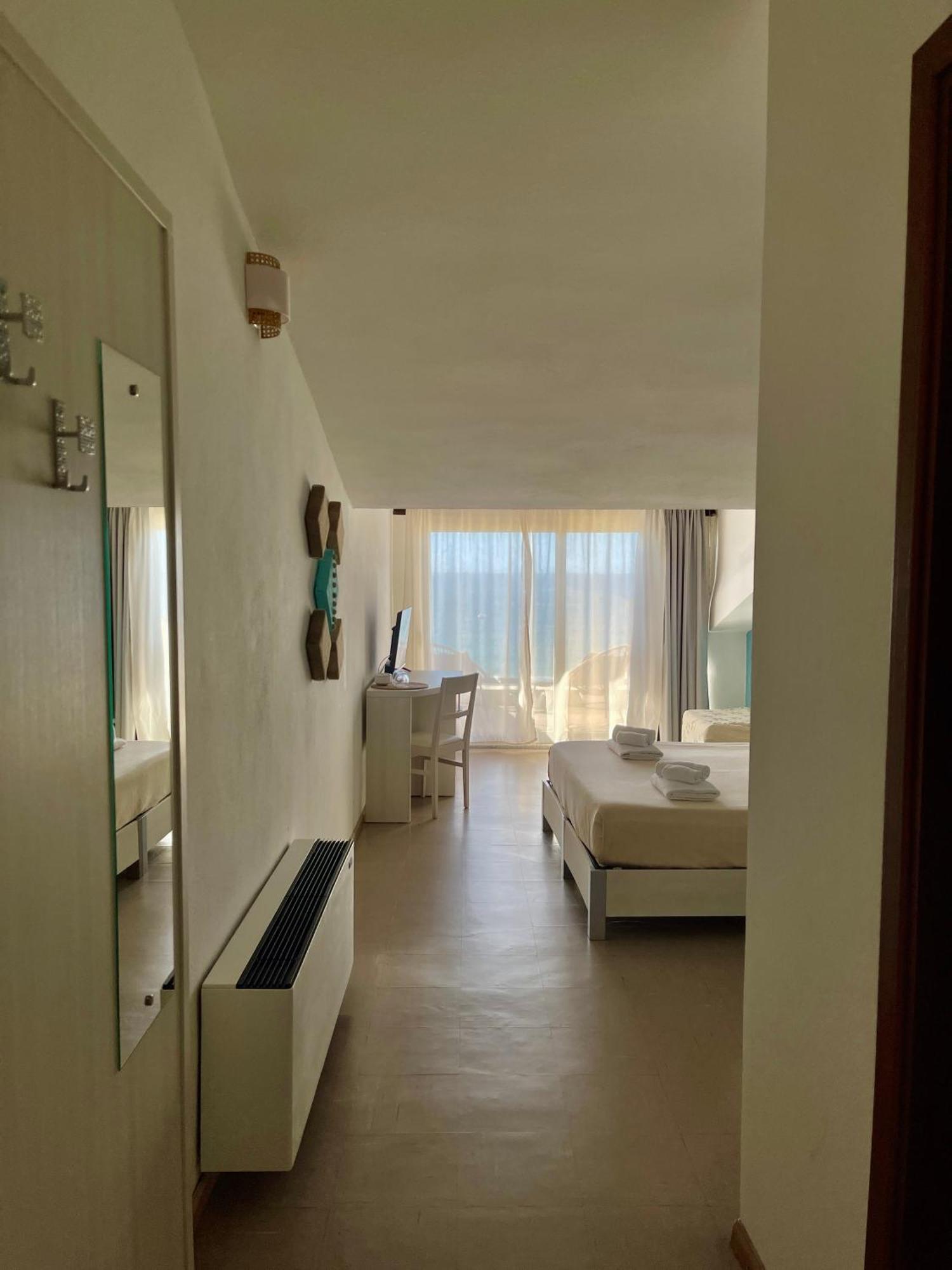 Hotel Maluentu Putzu Idu Luaran gambar